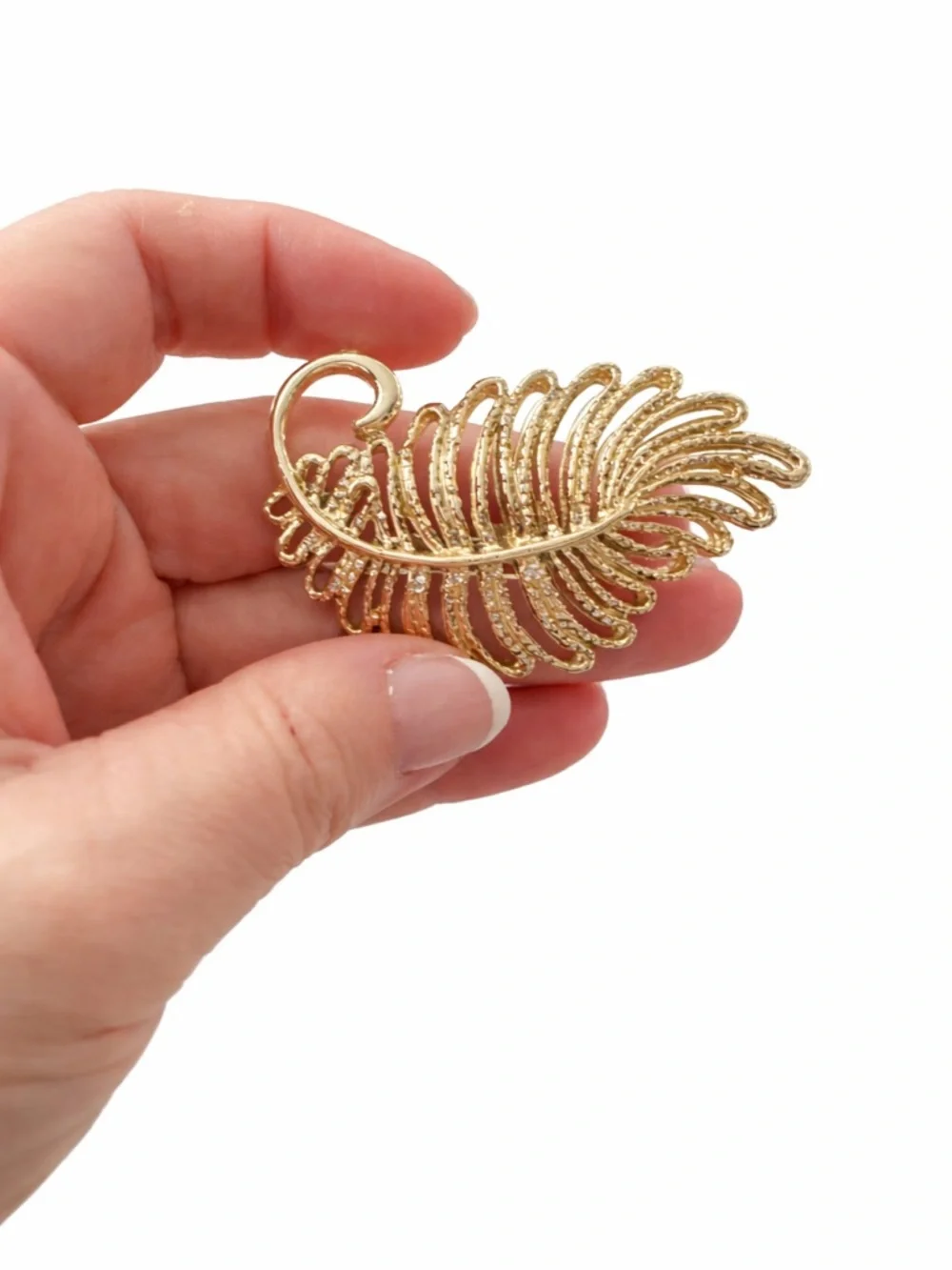 Vintage Gerry's Gold Tone‎ Feather Brooch Rhinestone Textured Leaf Pin Signed